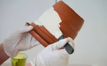 Különleges növénytartók készítése virágokhoz